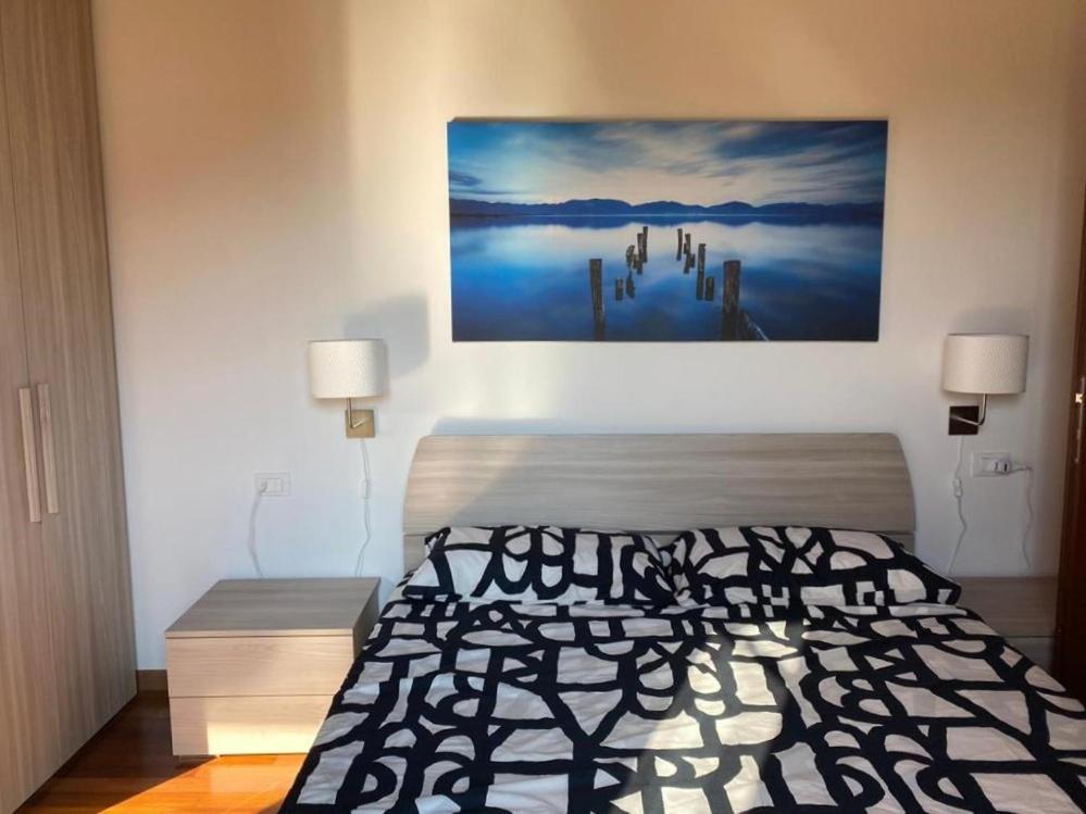 The Flowers - Apartments With Private Garden In Residence With Pool Manerba del Garda Buitenkant foto