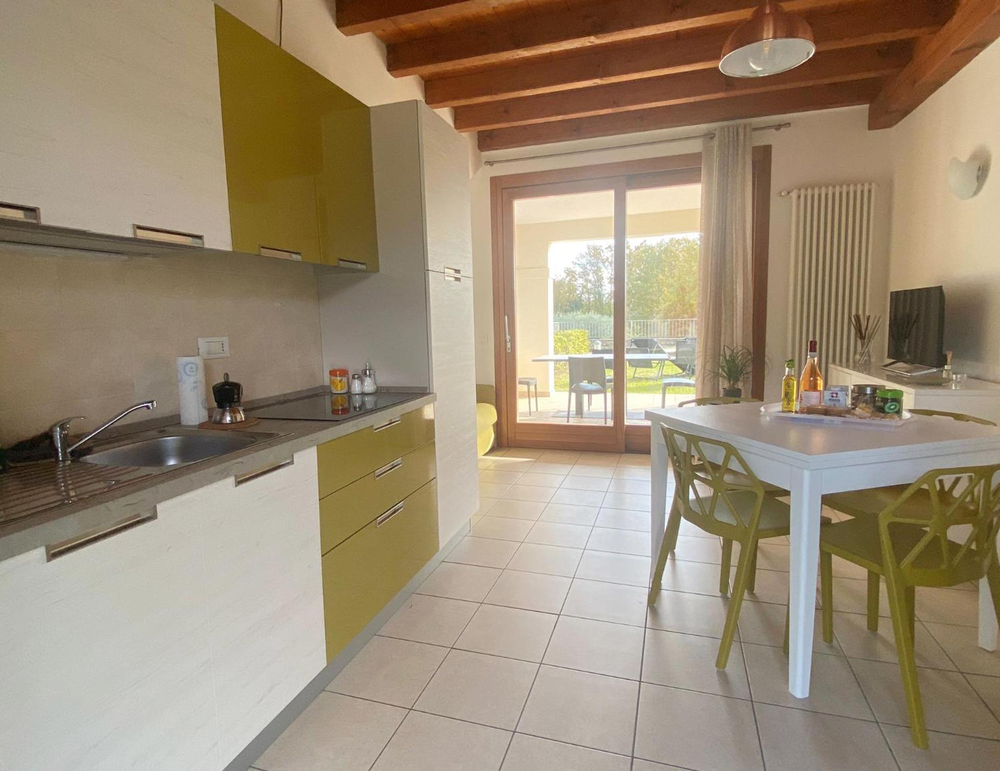 The Flowers - Apartments With Private Garden In Residence With Pool Manerba del Garda Buitenkant foto