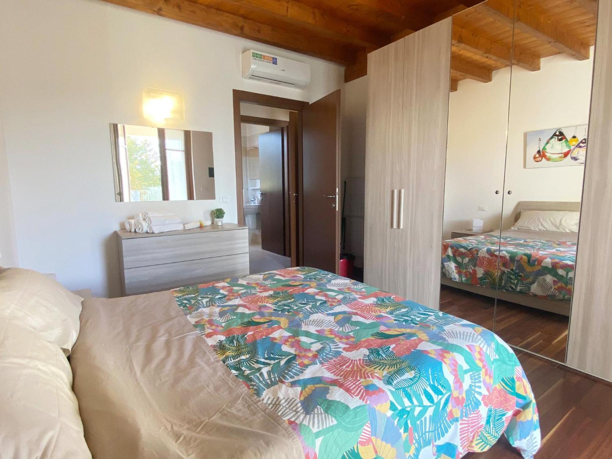 The Flowers - Apartments With Private Garden In Residence With Pool Manerba del Garda Buitenkant foto